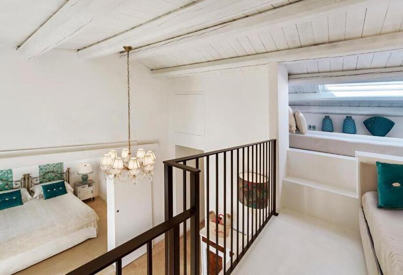 سوییت خانوادگی, Zahir Country House