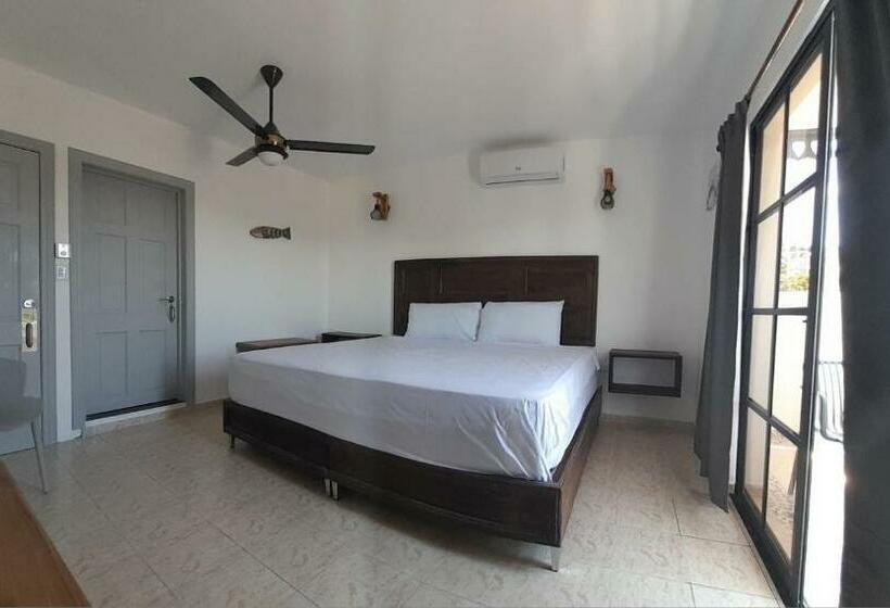 اتاق لوکس, Hostal Marina Samana