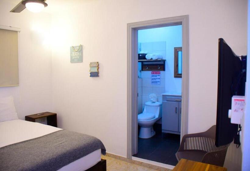 اتاق راحتی سه تخته, Hostal Marina Samana