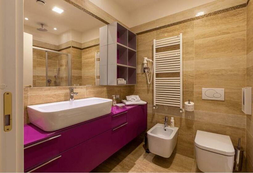 غرفة قياسية مزوَّدة بتراس, Villa Garulli