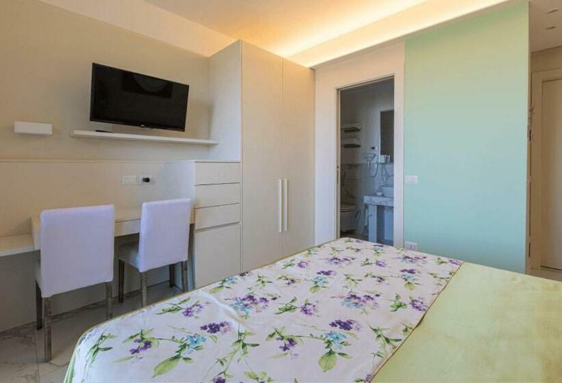 Номер Deluxe с Балконом, Villa Garulli