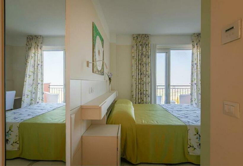 غرفة ديلوكس مزودة بشرفة, Villa Garulli