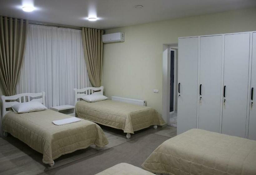 تختخواب در اتاق مشترک, Hostel Vinograd