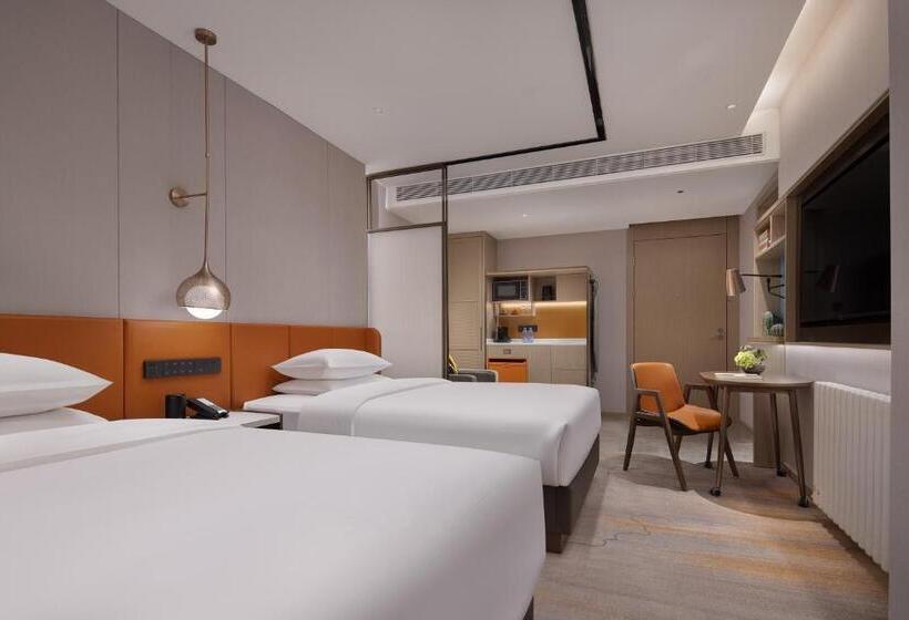 Standardrum, Home2 Suites By Hilton Wuhan Hankou Railway Station