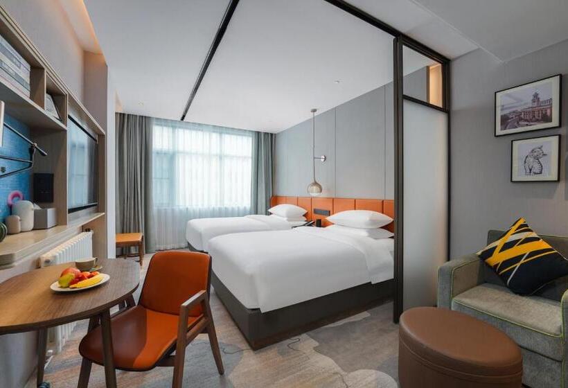 Standardrum, Home2 Suites By Hilton Wuhan Hankou Railway Station