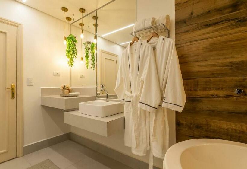 豪华房间, Natu Hotel Boutique & Spa