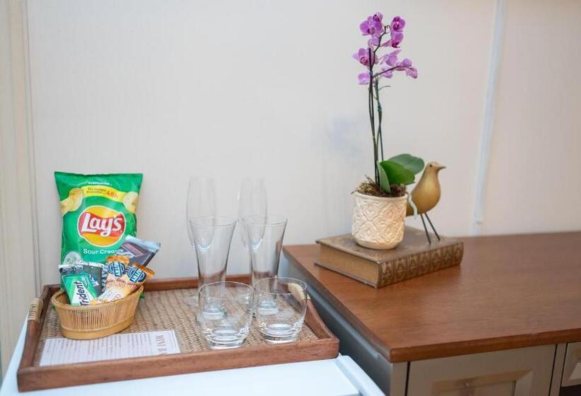 带阳台的豪华间, Natu Hotel Boutique & Spa