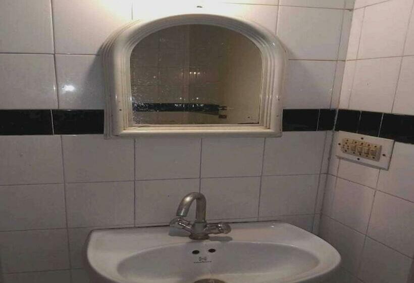 三人经典房间, Oyo Hotel Shan