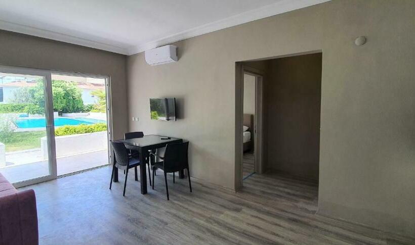 דירת חדר נוף לגינה, Near Oludeniz Beach Cozy Room With Kitchen