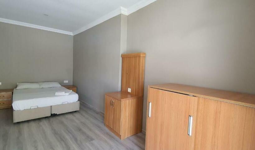庭の見える１ベッドルームアパートメント, Near Oludeniz Beach Cozy Room With Kitchen