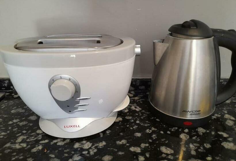 庭の見える１ベッドルームアパートメント, Near Oludeniz Beach Cozy Room With Kitchen