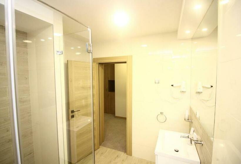 اتاق سوپریور, Garni Hotel Mlinarev San