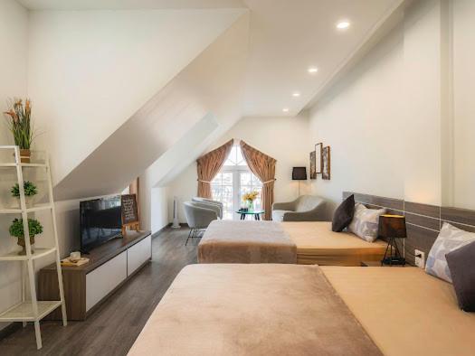 اتاق استاندارد با بالکن, La Cle  đà Lạt