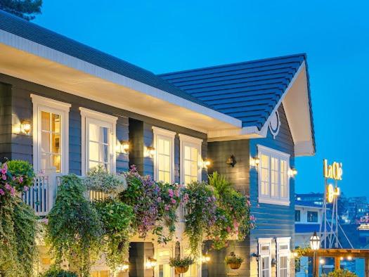 اتاق خانوادگی, La Cle  đà Lạt