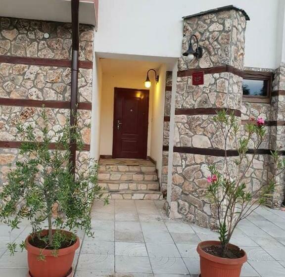 3间卧室的房子, къщи за гости с. любовище