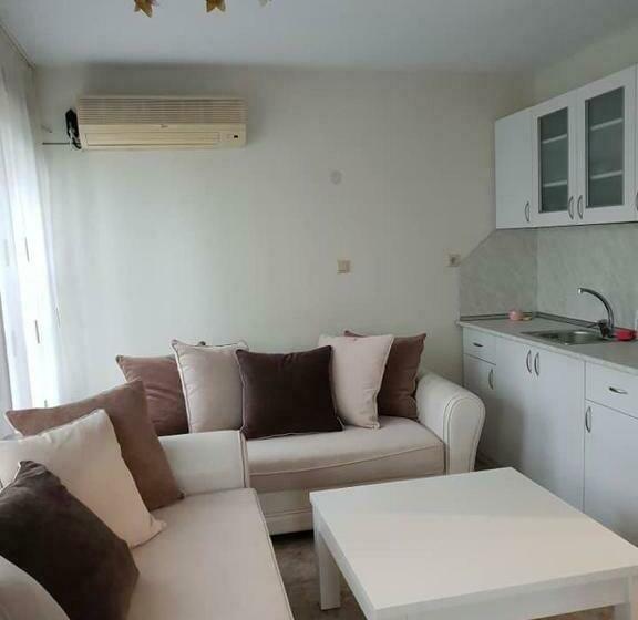 3间卧室的房子, къщи за гости с. любовище