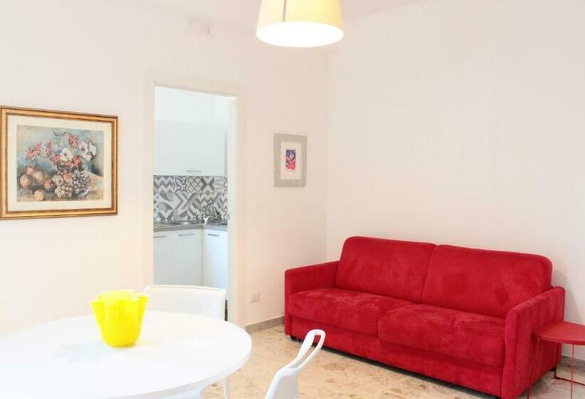 1间卧室的房子, I Tre Cardilli