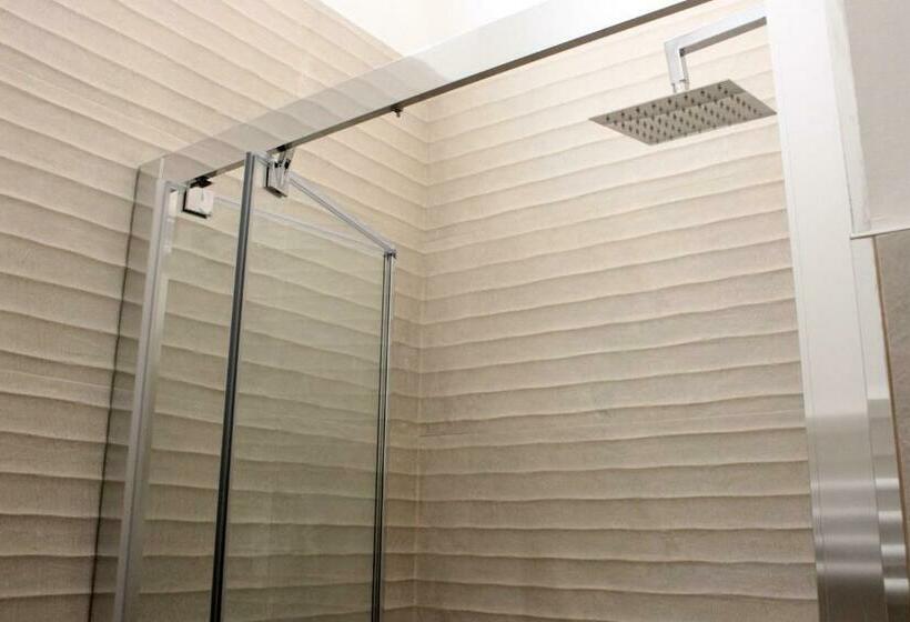 可看到停车场的标准间, I Tre Cardilli