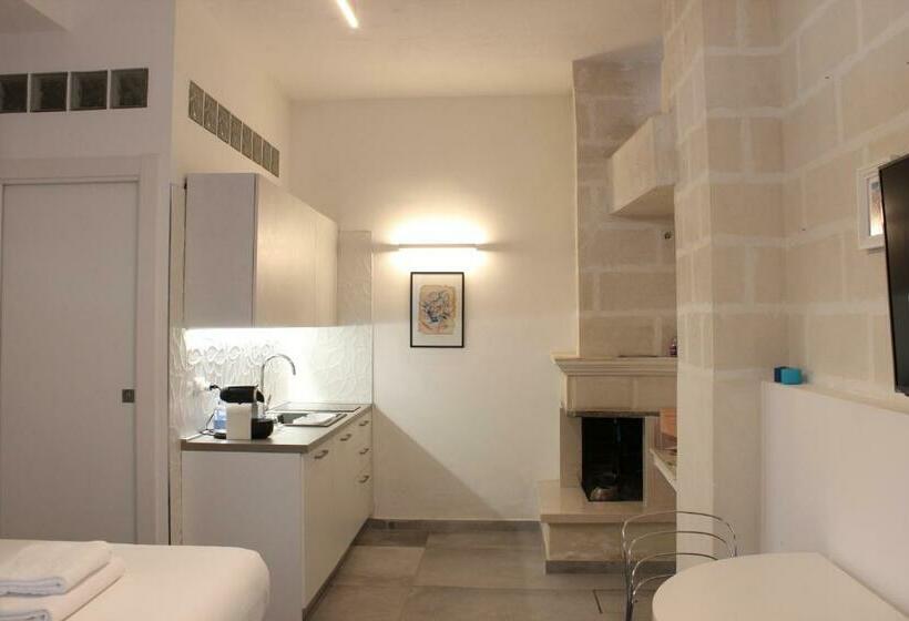 可看到停车场的标准间, I Tre Cardilli