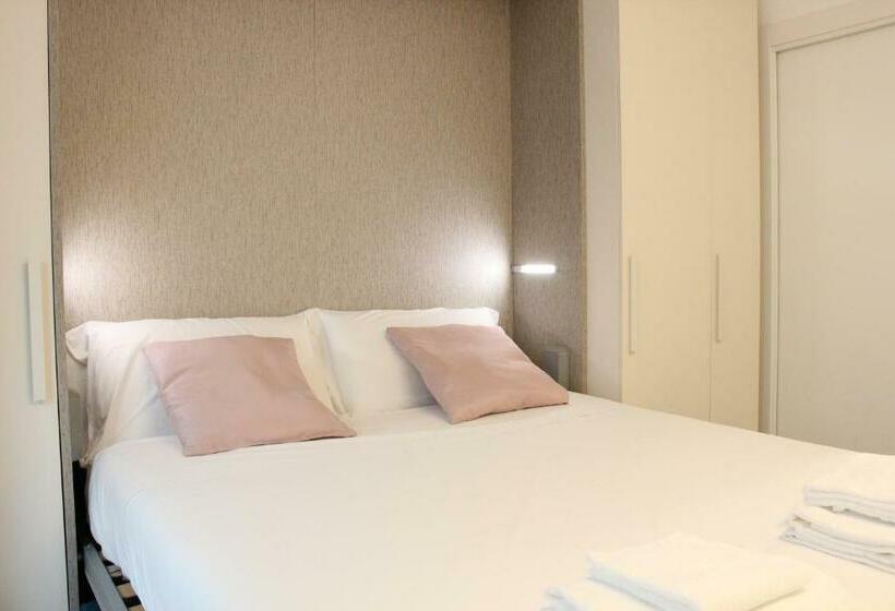 可看到停车场的标准间, I Tre Cardilli