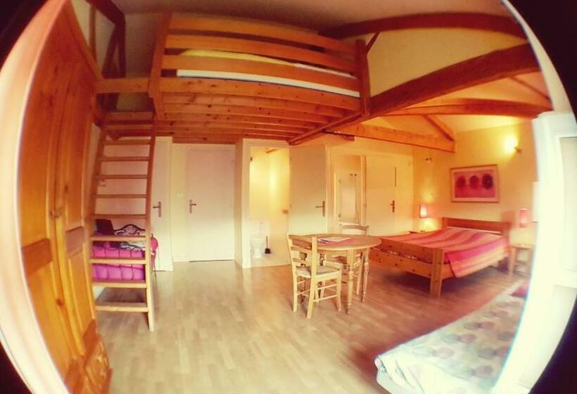 패밀리 룸, La Rivoire