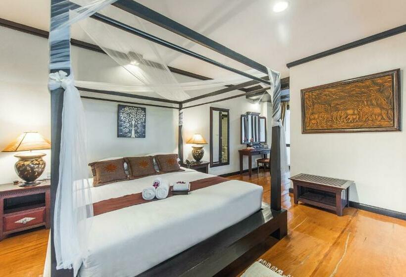 Люкс, Gassan Khuntan Golf & Resort