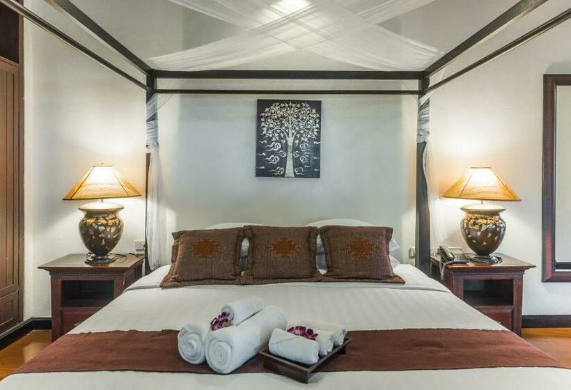 스위트, Gassan Khuntan Golf & Resort