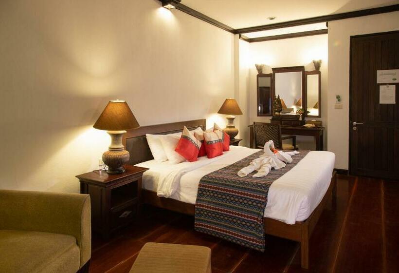 수피리어 룸, Gassan Khuntan Golf & Resort