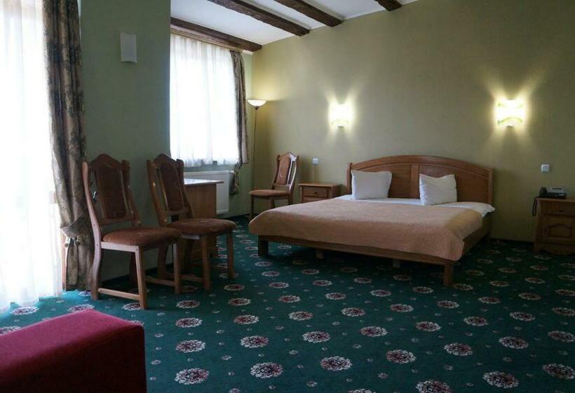 سوییت جونیور, сонячна долина готель фортеця