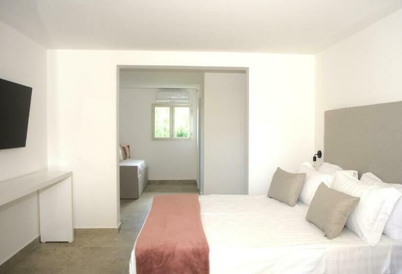 בקתת חדר, Sopramare Resort