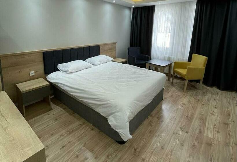 スタンダードルーム, Asem Palace