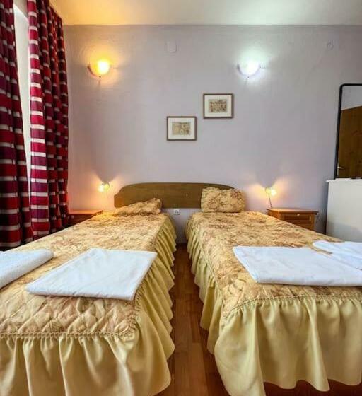 Трехместный Номер Классика, Guest House Italia