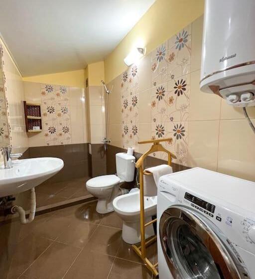 Апартаменты 2 Спальни, Guest House Italia