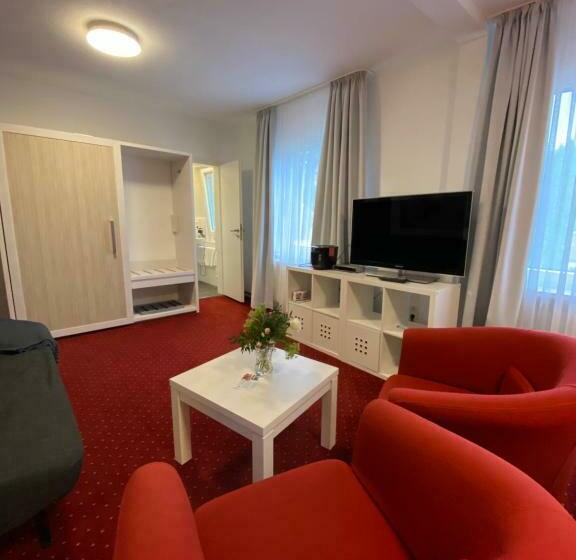 Номер Стандарт Вид на Сад, Pension Haus Talblick Edersee