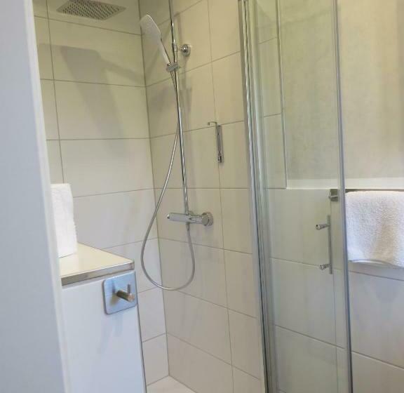 Номер Стандарт Вид на Сад, Pension Haus Talblick Edersee