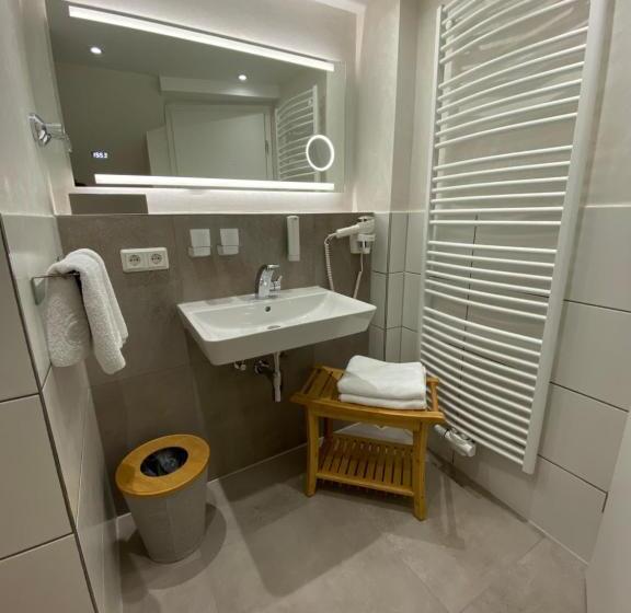 Номер Стандарт Вид на Сад, Pension Haus Talblick Edersee