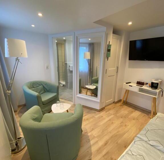 Номер Стандарт Вид на Сад, Pension Haus Talblick Edersee