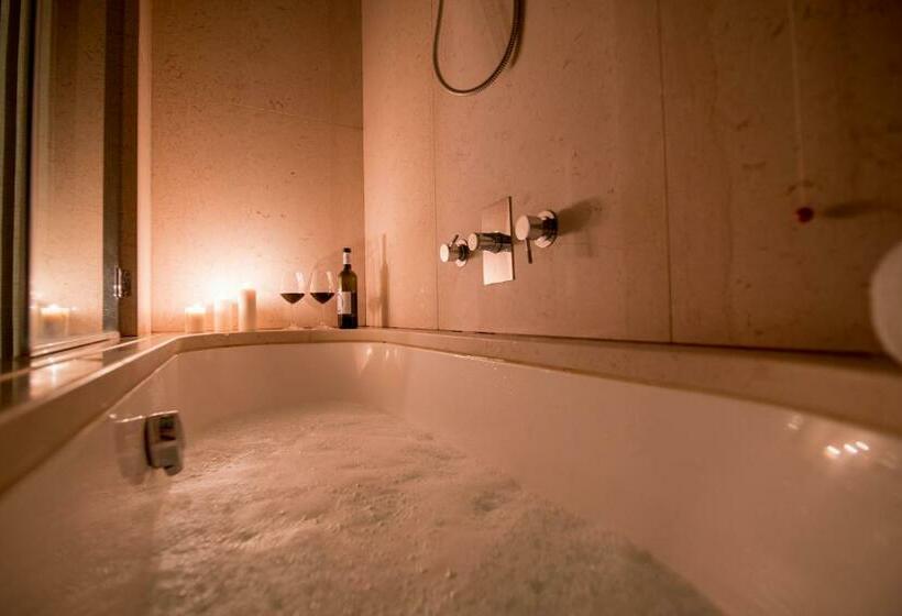 Номер Стандарт, Dimora Intini