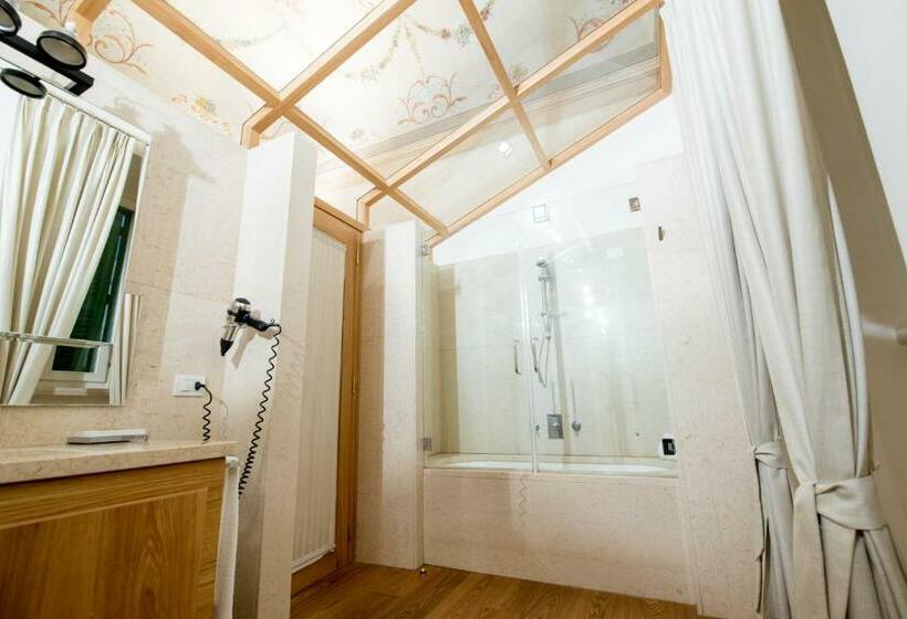 Люкс, Dimora Intini