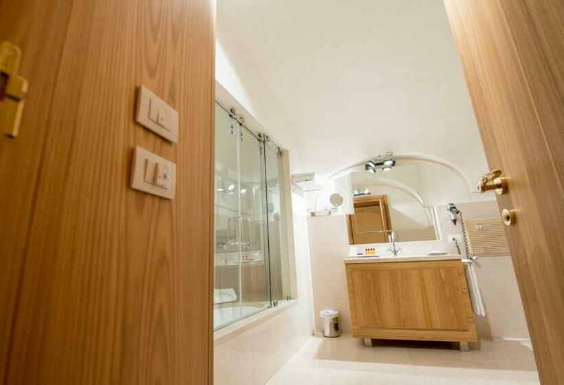 Номер Стандарт, Dimora Intini