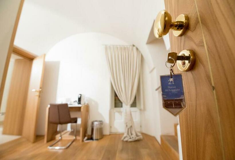 Люкс, Dimora Intini