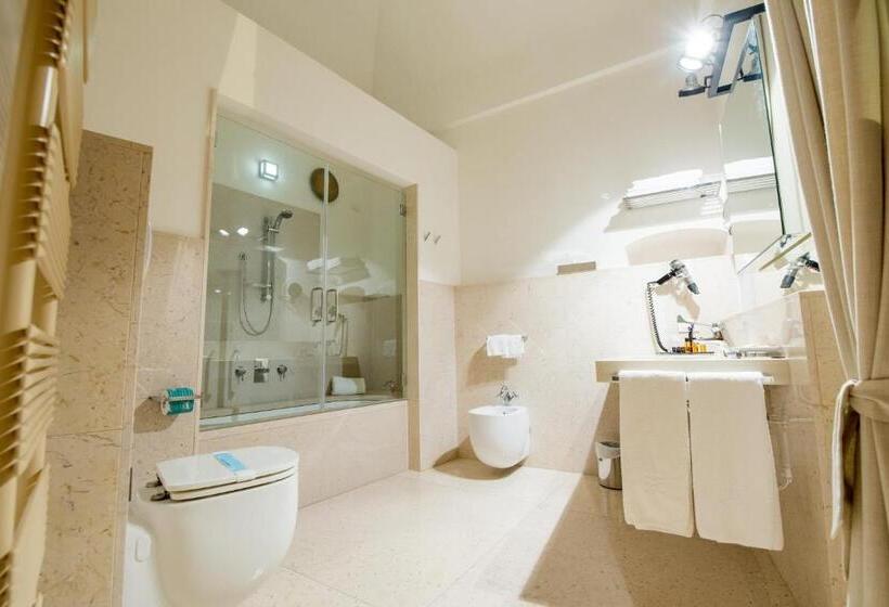 Люкс, Dimora Intini