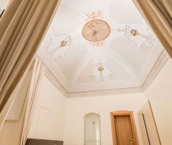 Люкс, Dimora Intini