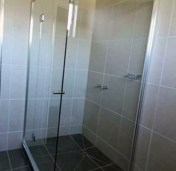 スタンダード4人部屋, Comfort Inn Clubarham