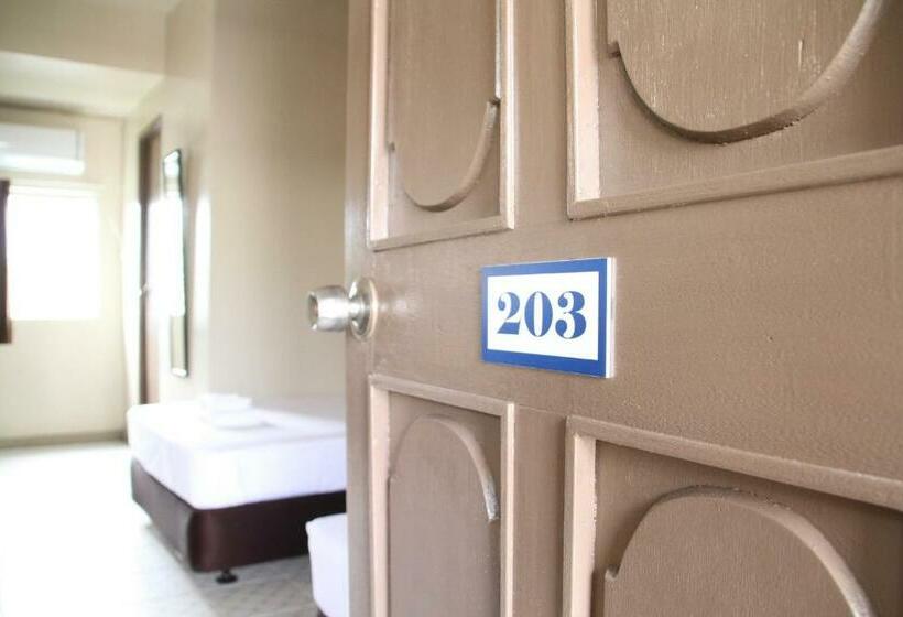 اتاق سوپریور, Dw Motel