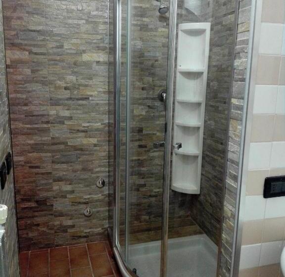 חדר סטנדרט, Malpensafiera