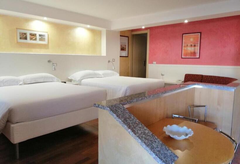 חדר קלאסי לארבעה, Malpensafiera