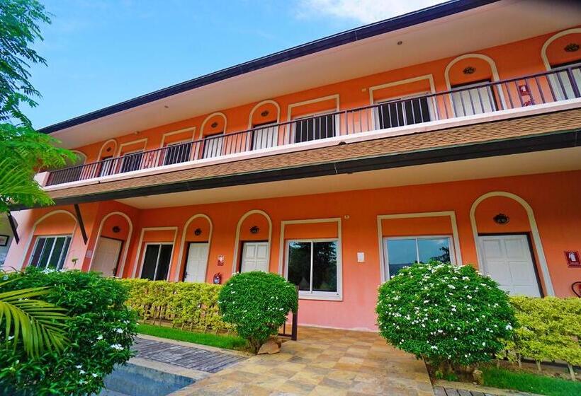 إستوديو ديلوكس, Aurora Resort Kanchanaburi