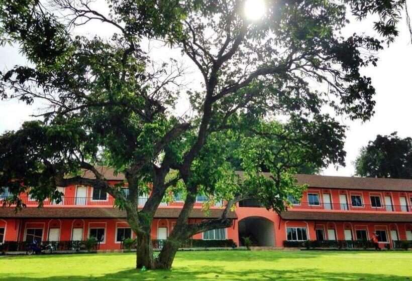 إستوديو ديلوكس, Aurora Resort Kanchanaburi