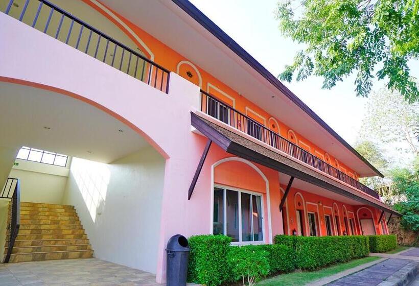 إستوديو ديلوكس, Aurora Resort Kanchanaburi